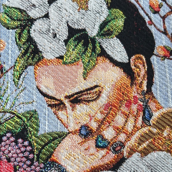 Frida Kahlo Tapestry Clutch NWOT - Picture 7 of 8